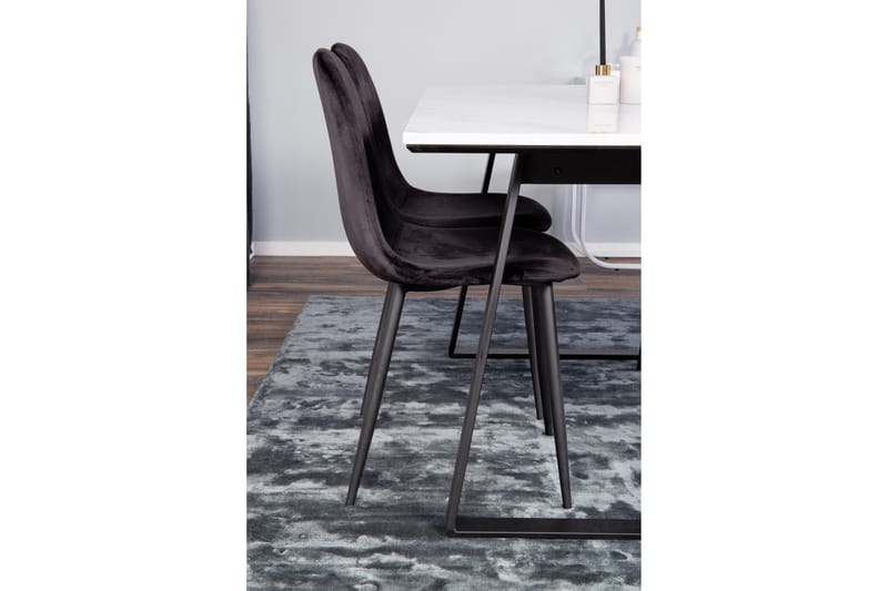 Admira Matgrupp med 4 Pontus Köksstol - Products - Möbler - Bord & matgrupp - Matgrupp