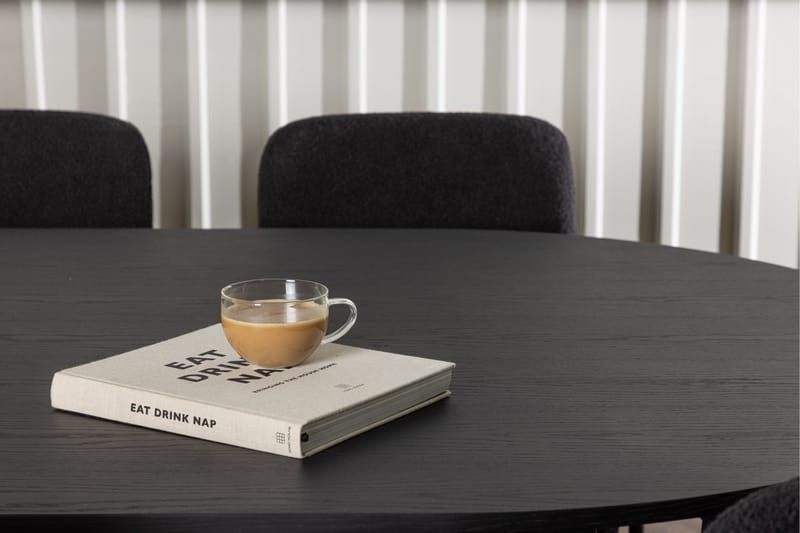 Bootcut Matgrupp 230 cm Oval med 6 Yesterday stolar - Svart - Products - Möbler - Bord & matgrupp - Matgrupp