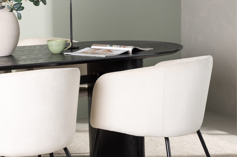 Isolde Matgrupp 180 cm Oval med 4 Berit stolar - Beige - Products - Möbler - Bord & matgrupp - Matgrupp