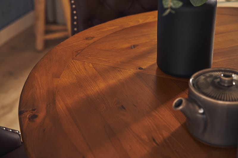 Lyon Matgrupp 120 cm Rund inkl 4 Bergviken Stolar Konstläder - Brun - Products - Möbler - Bord & matgrupp - Matgrupp