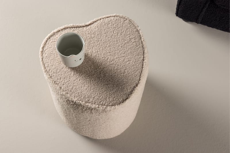 Heart Sittpuff - Beige - Products - Möbler - Fåtölj & stolar - Pall & puff