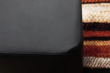 Square Pall Läder - Svart - Products - Möbler - Fåtölj & stolar - Pall & puff - Sittpuff