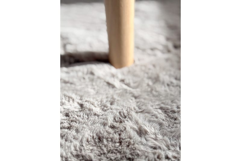 Heaven Ryamatta Grå rund 120 - Grå - Products - Textil & mattor - Matta - Modern matta - Ryamatta