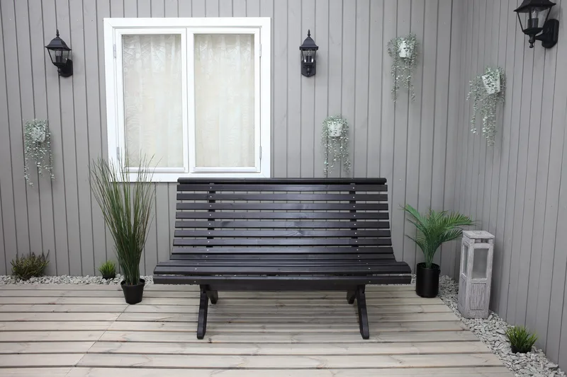 Norvald Bänk Utomhus - Kaffesvart - Products - Utemöbler & utemiljö - Utesoffa - Trädgårdssoffa